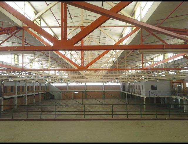 6,107M² FACTORY RENTED IN LANSDOWNE